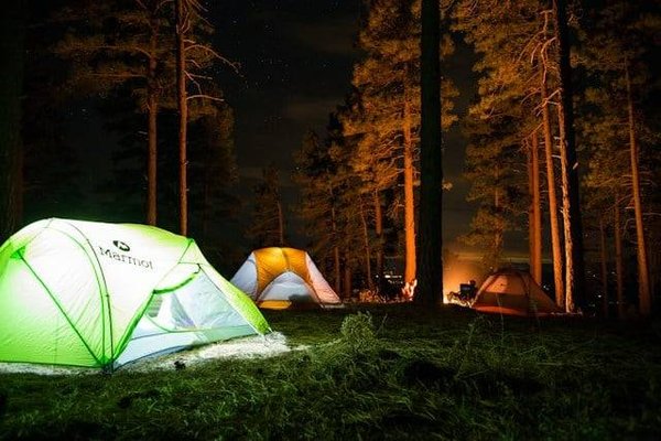 Quelles sont les règles de bon voisinage au camping ?