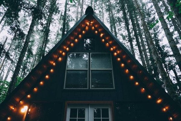 Quels sont les avantages et les inconvénients d'un gîte par rapport à un hôtel ?